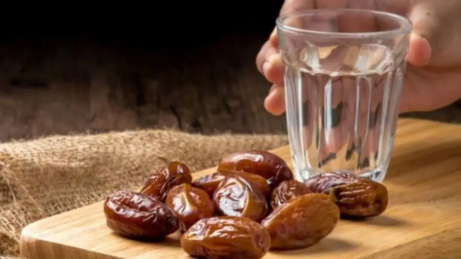 انا على قضاء من رمضان هل اصوم عرفة
