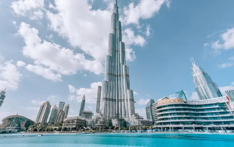 لماذا سمي برج خليفة بهذا الاسم