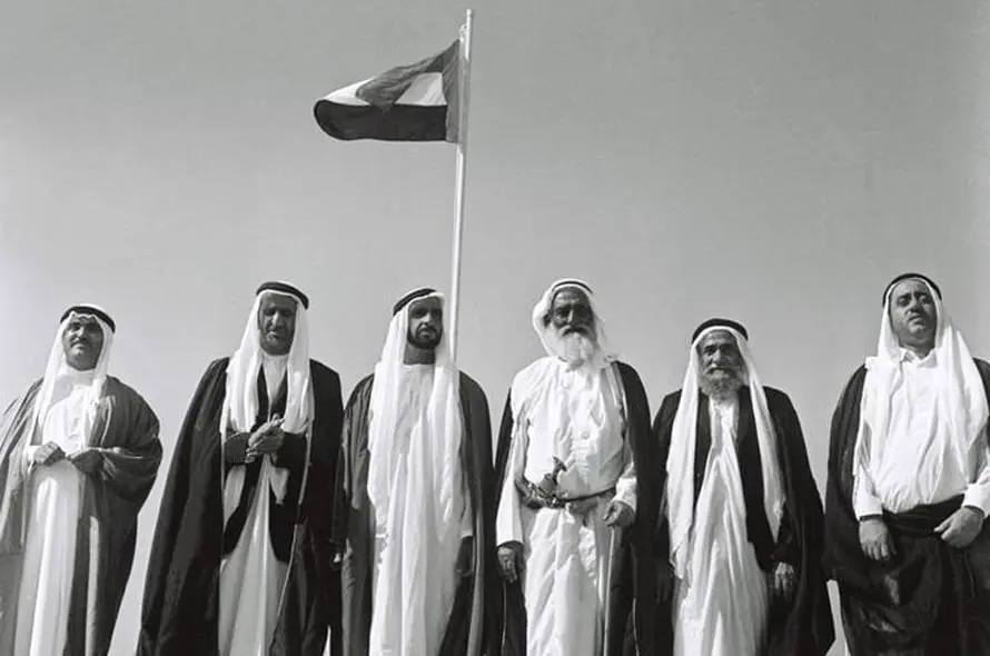 رما هو نظام الحكم في الامارات