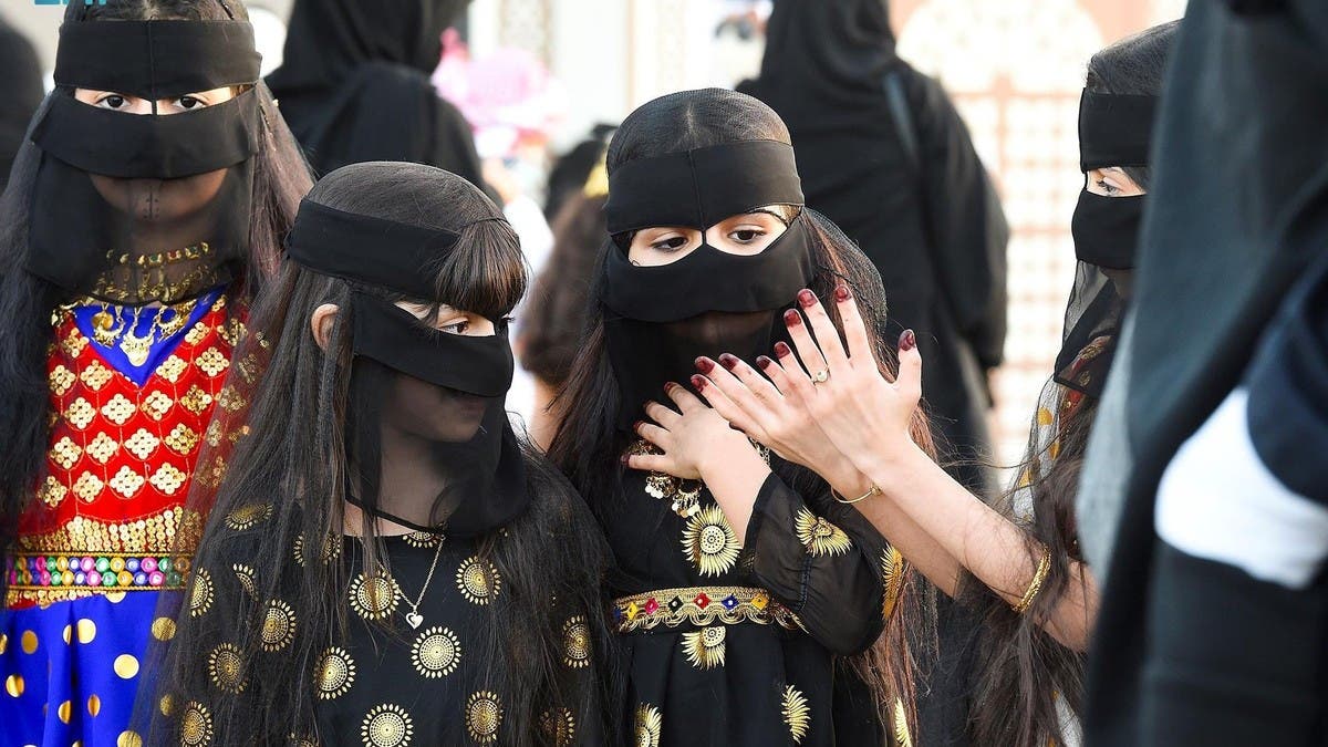أفكار ملابس يوم التأسيس السعودي للاطفال البنات والاولاد 1 أفكار ملابس يوم التأسيس السعودي